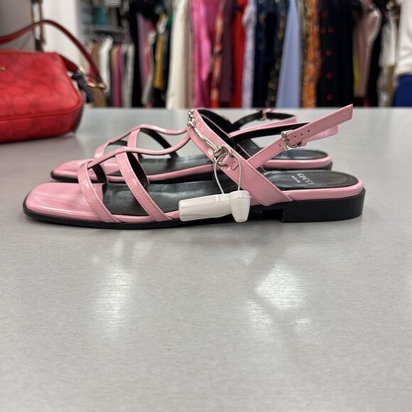 Gucci Women's Pink Strappy Sandals - Picture 5 of 6